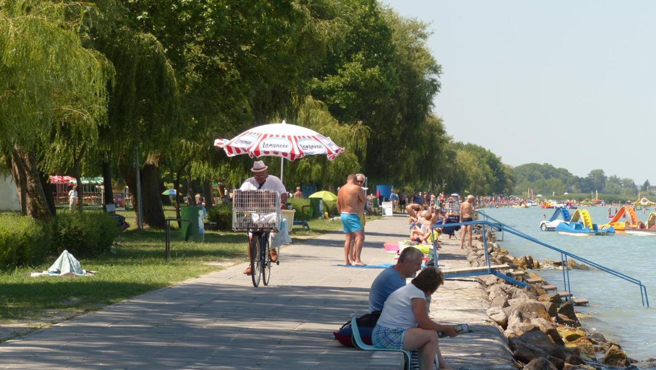 Toscana Lakeside Apartments I - II Family Friend Siófok Exterior foto
